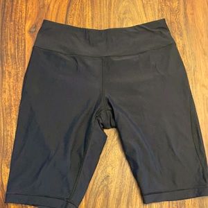 Lolë bike shorts